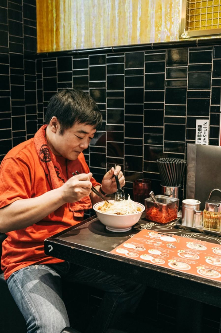 Món mì cay nhất Tokyo khiến thực khách vừa ăn vừa khóc