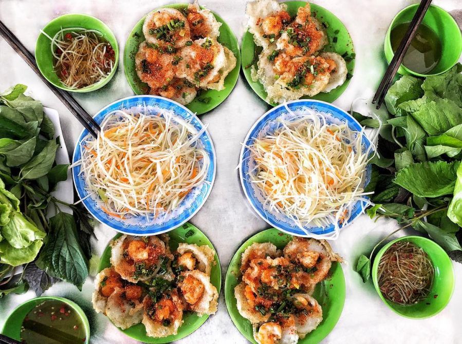 Những món ăn vặt bạn không thể bỏ qua nếu “ĐÃ LỠ” đến Vũng Tàu
