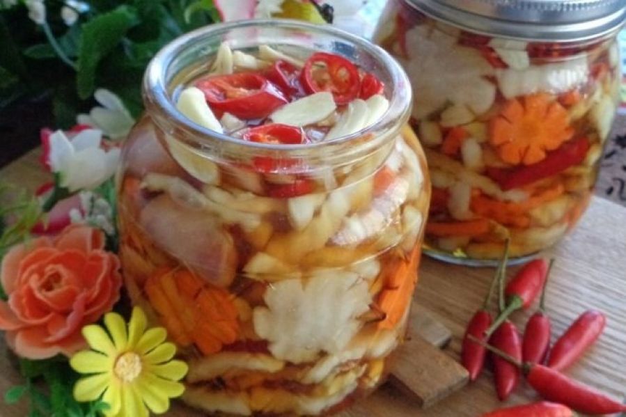 KHÁM PHÁ MÂM CỖ NGÀY TẾT CỦA NGƯỜI MIỀN TRUNG