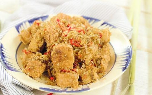 Spicy tofu with lemongrass