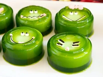 Pandan Agar Jelly: A Refreshingly Cool Dessert