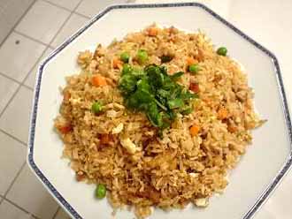 Cơm chiên cá mặn ngon tại nhà