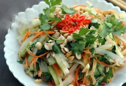 Gỏi gà chua ngọt