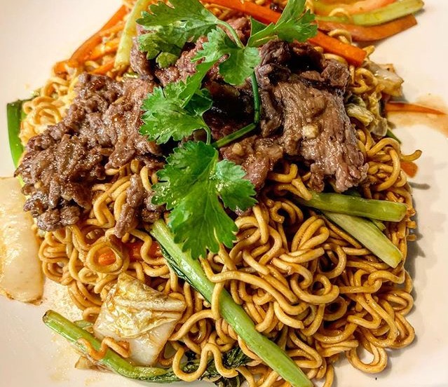 Mì gói xào bò nhanh chóng