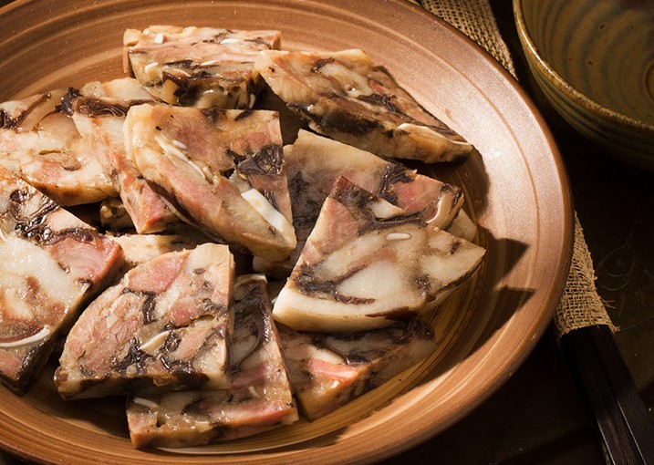 Giò thủ truyền thống