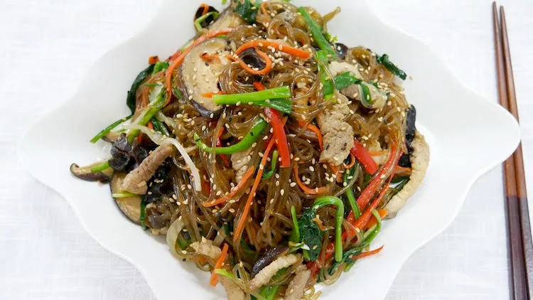 Miến trộn Hàn Quốc - Nổi tiếng phim Hàn