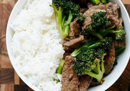 西兰花炒牛肉