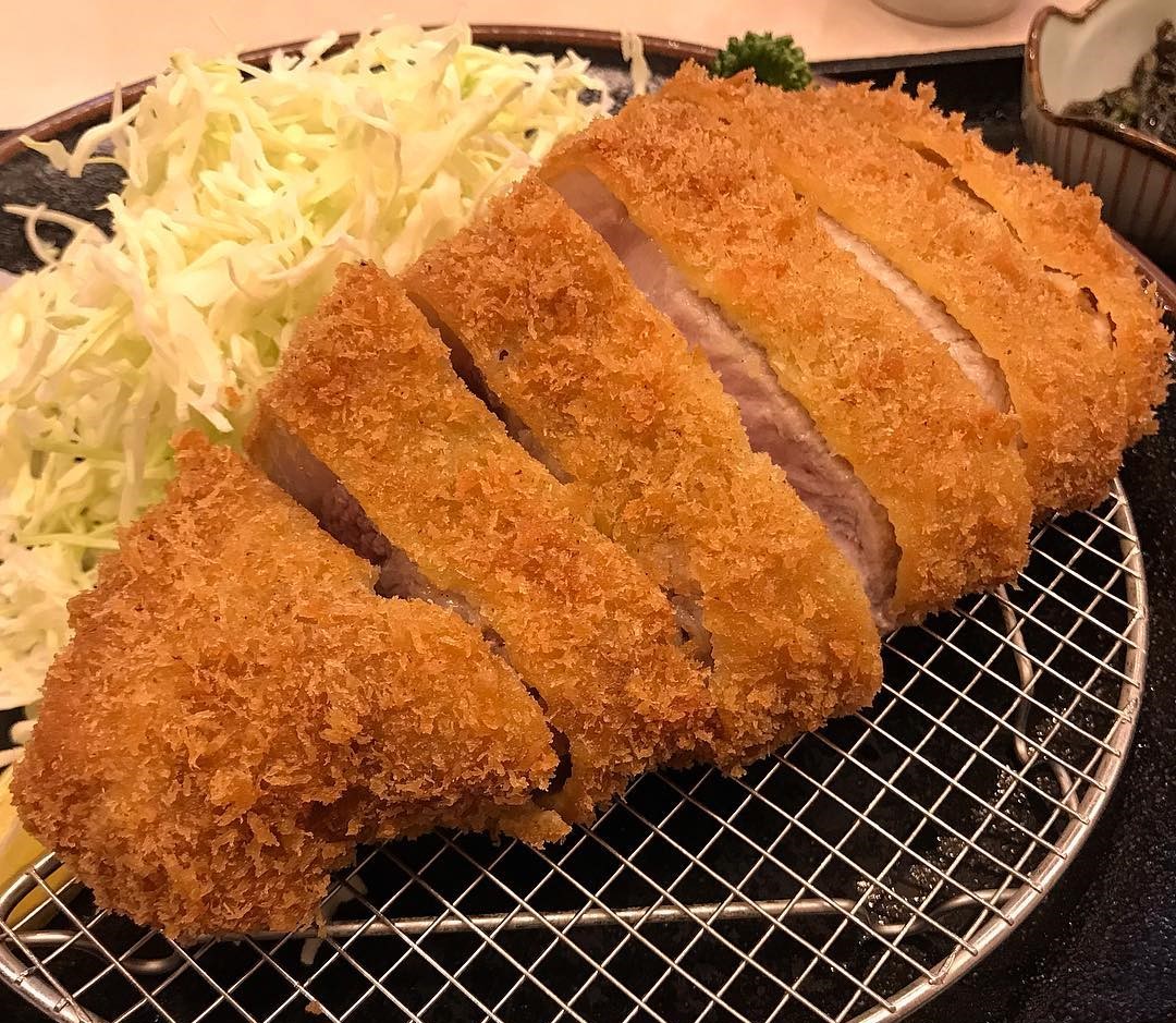 Thịt heo chiên xù - Tonkatsu Nhật Bản