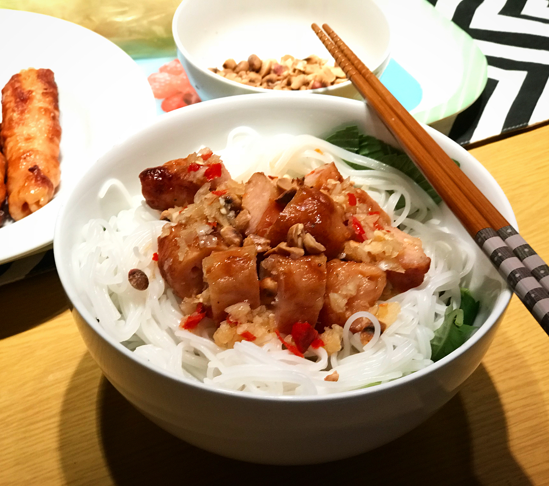 Bún nem nướng