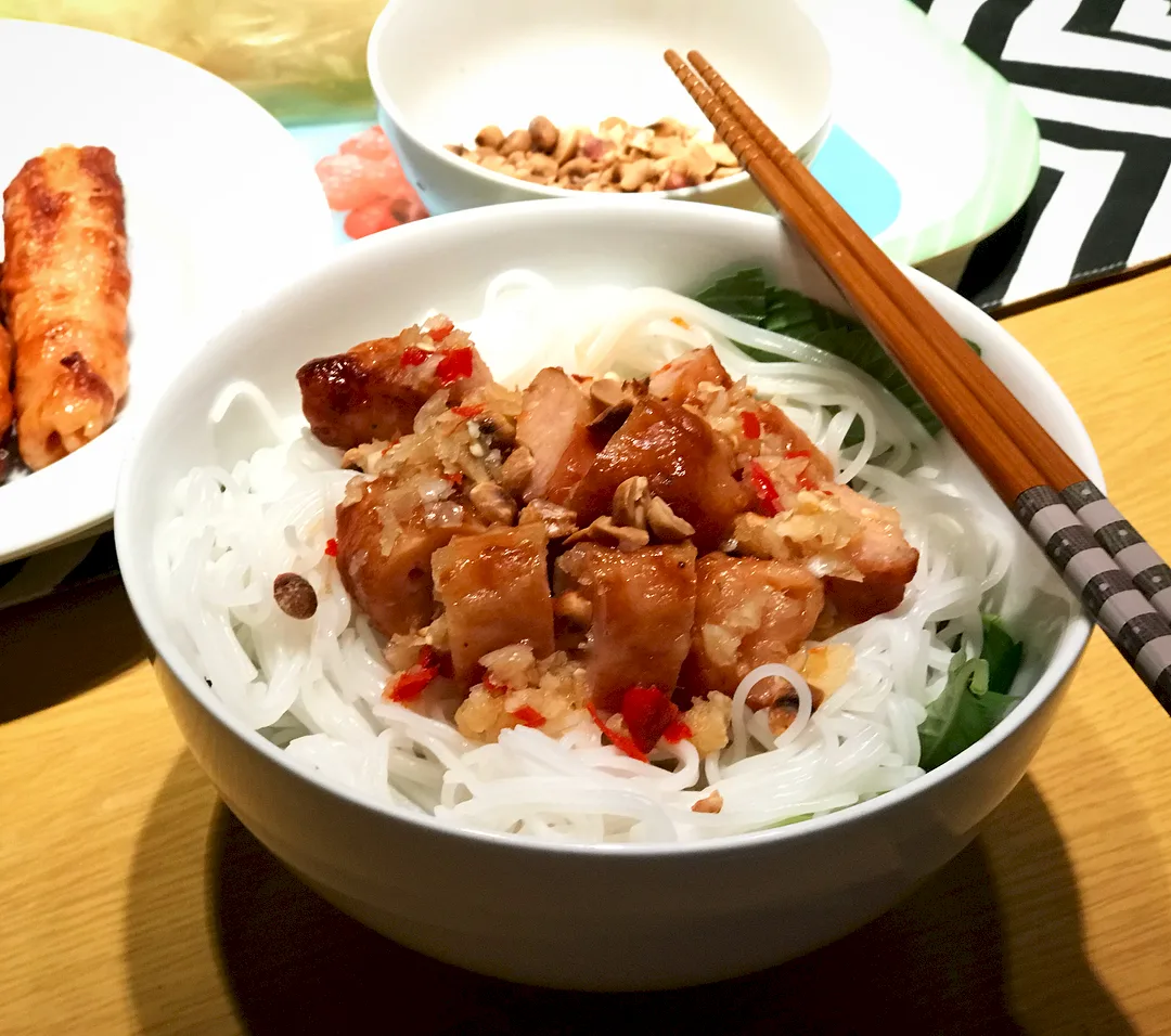越南烤肉串米线