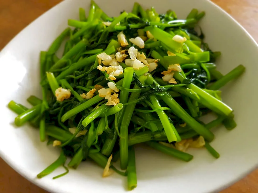 Quick Garlic Water Spinach