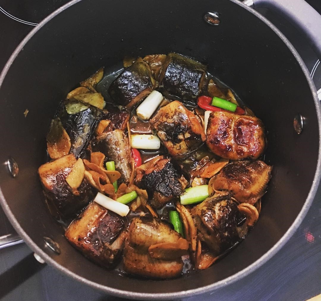 Cá trê kho gừng