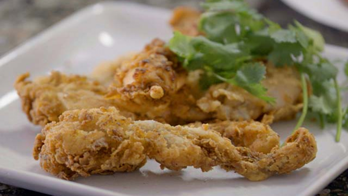 Fried frog legs
