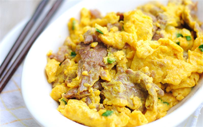 Thịt bò xào trứng
