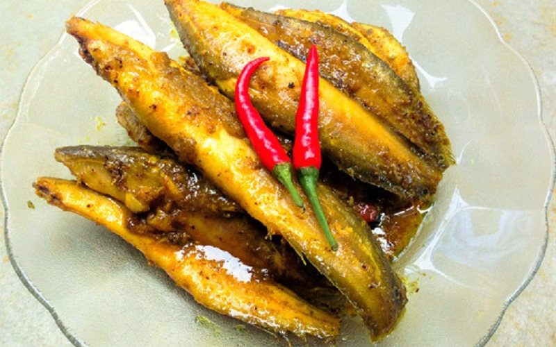 Cá chạch kho nghệ