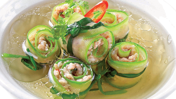 Canh bí đao nấu tôm thịt