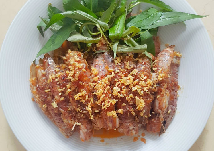 Tôm tích cháy tỏi