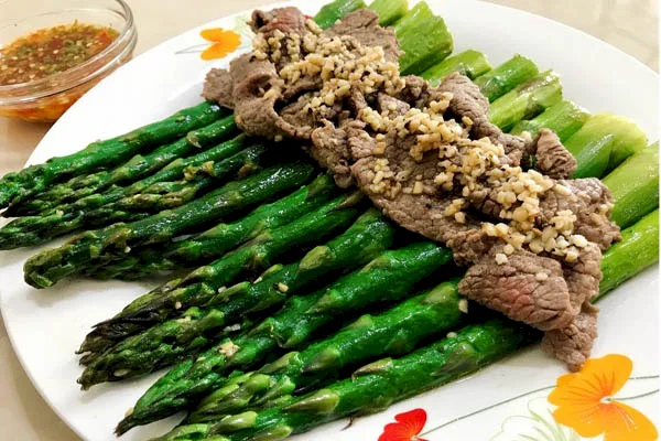 蘆筍炒牛肉