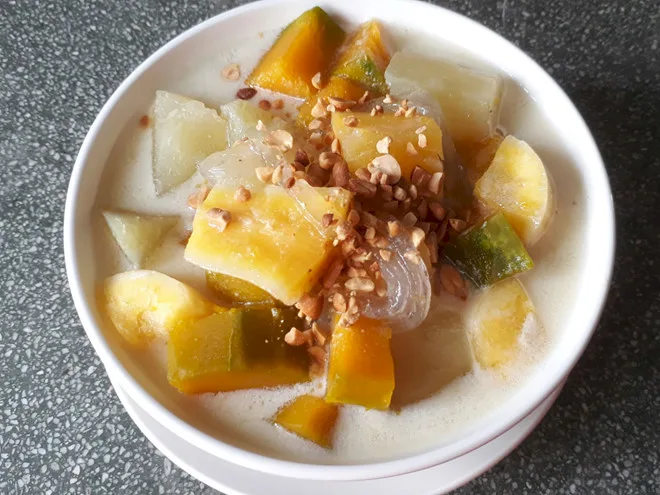 カインキエム（ココナッツの精進野菜煮込み）