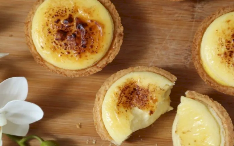 ノンフライヤーで作るチーズのせ惣菜タルト