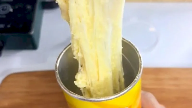 Quick Cheesy Mashed Potatoes Made with Potato Crisps