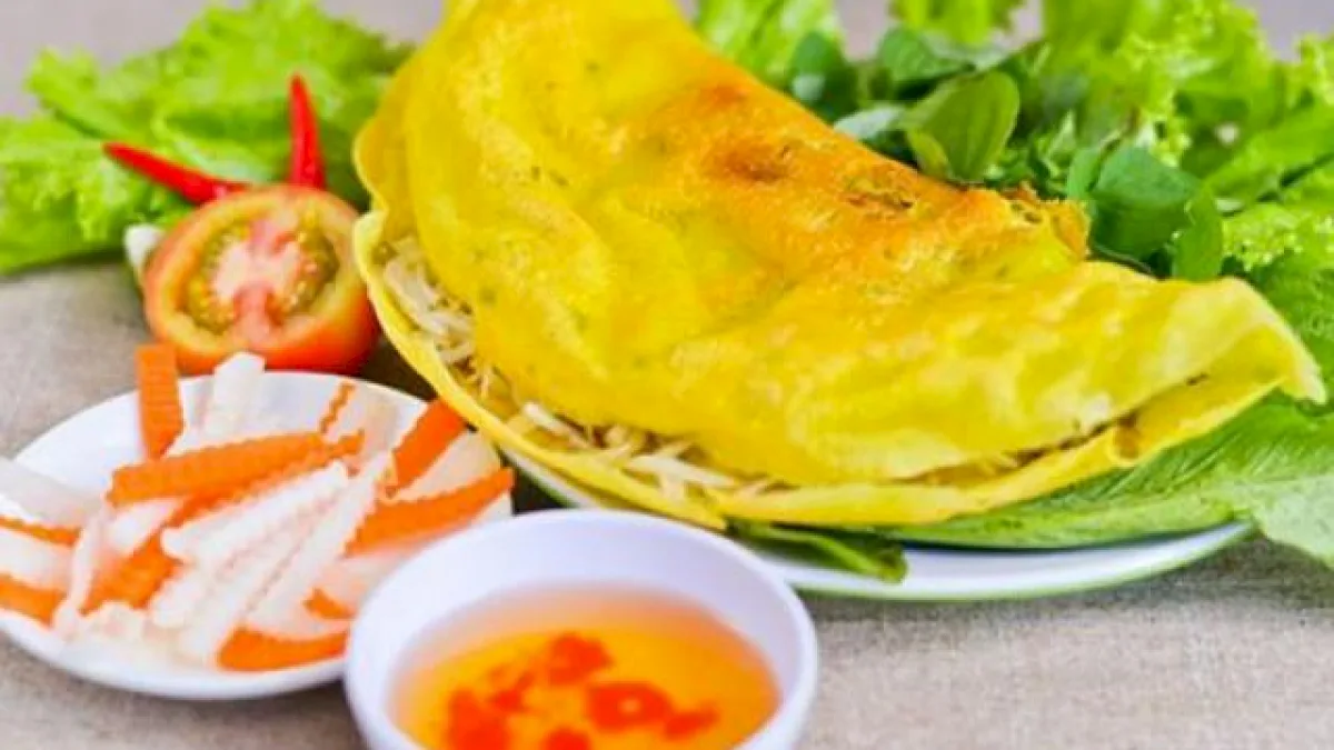 How to Make Irresistible Northern and Southern Banh Xeo