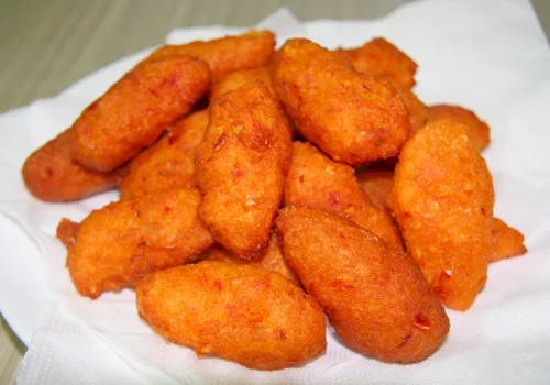 Banh Cay (Spicy Cassava Fritters)