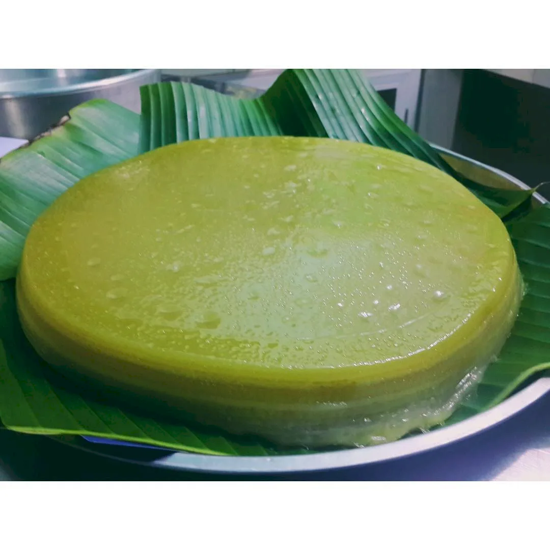 Traditional Banh Da Lon (Steamed Layer Cake)