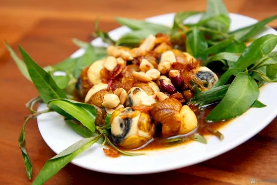 Cút lộn xào me chua ngọt