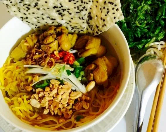 Mì Quảng gà xứ Quảng