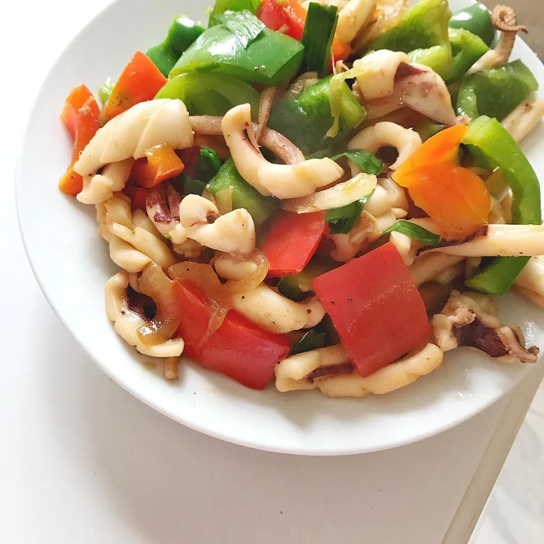 Hot and Sour Stir-Fried Squid