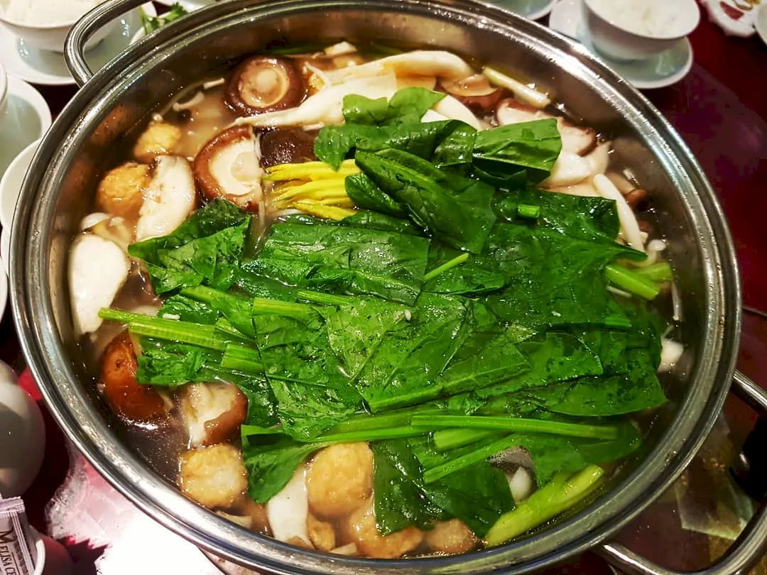 Lẩu nấm chay