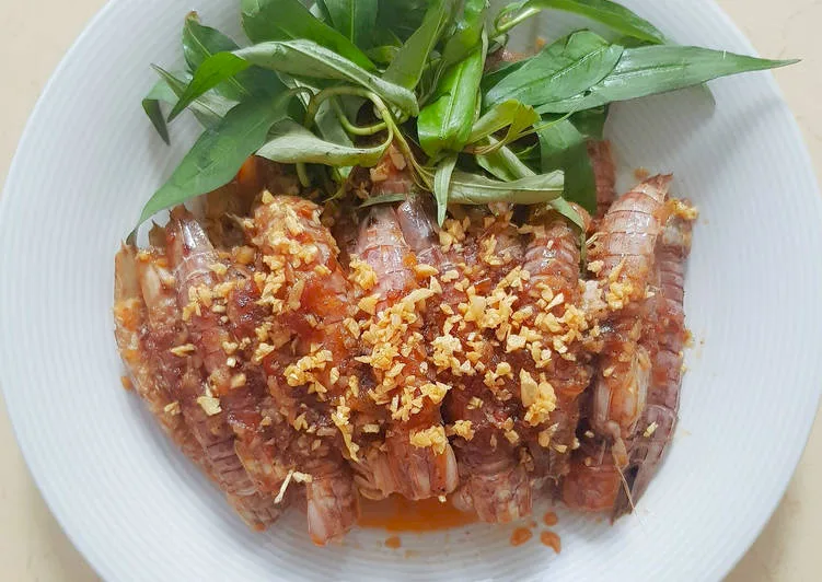 Tôm tích cháy tỏi